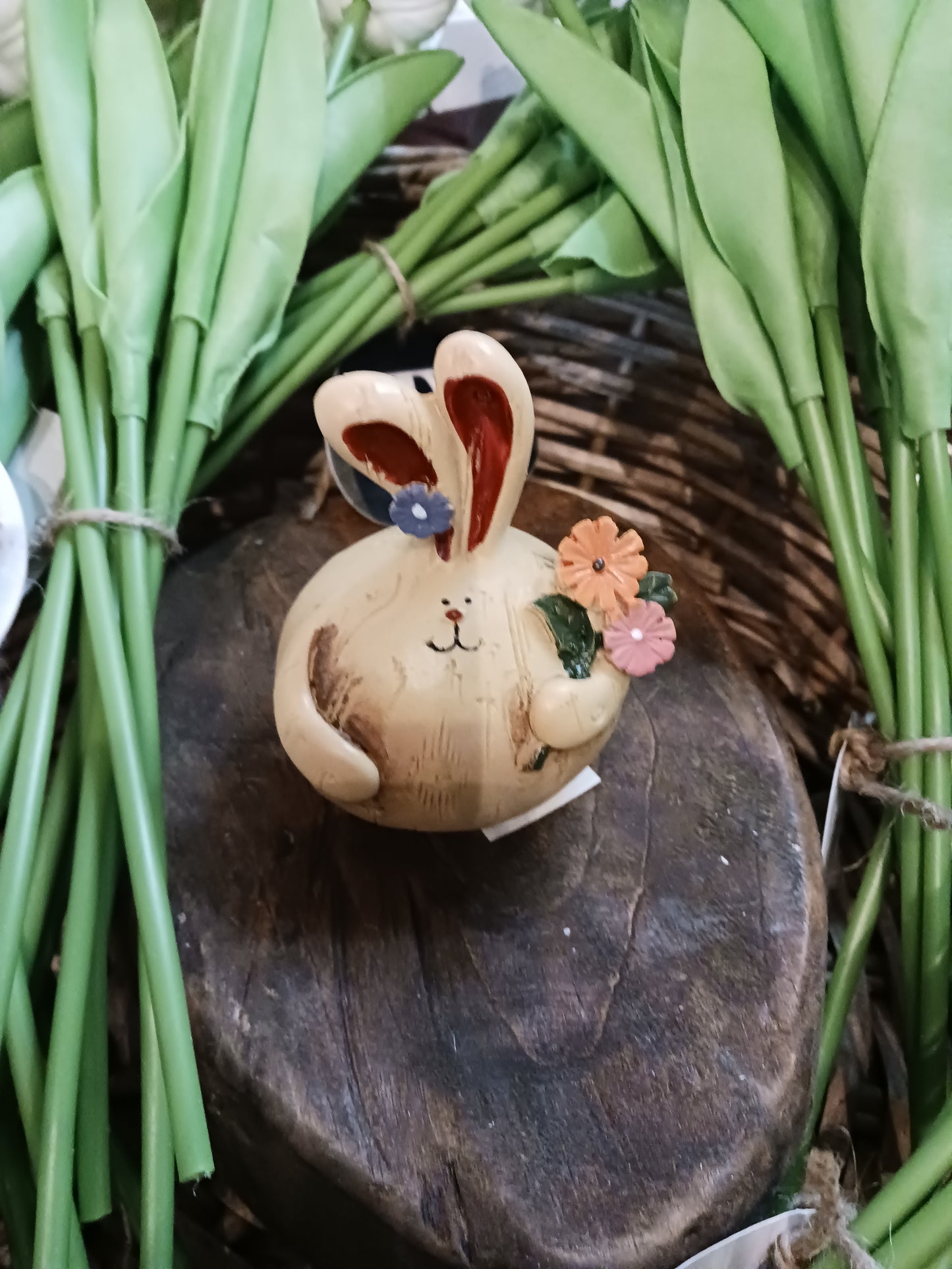 Small Wood Grain Resin Bunny