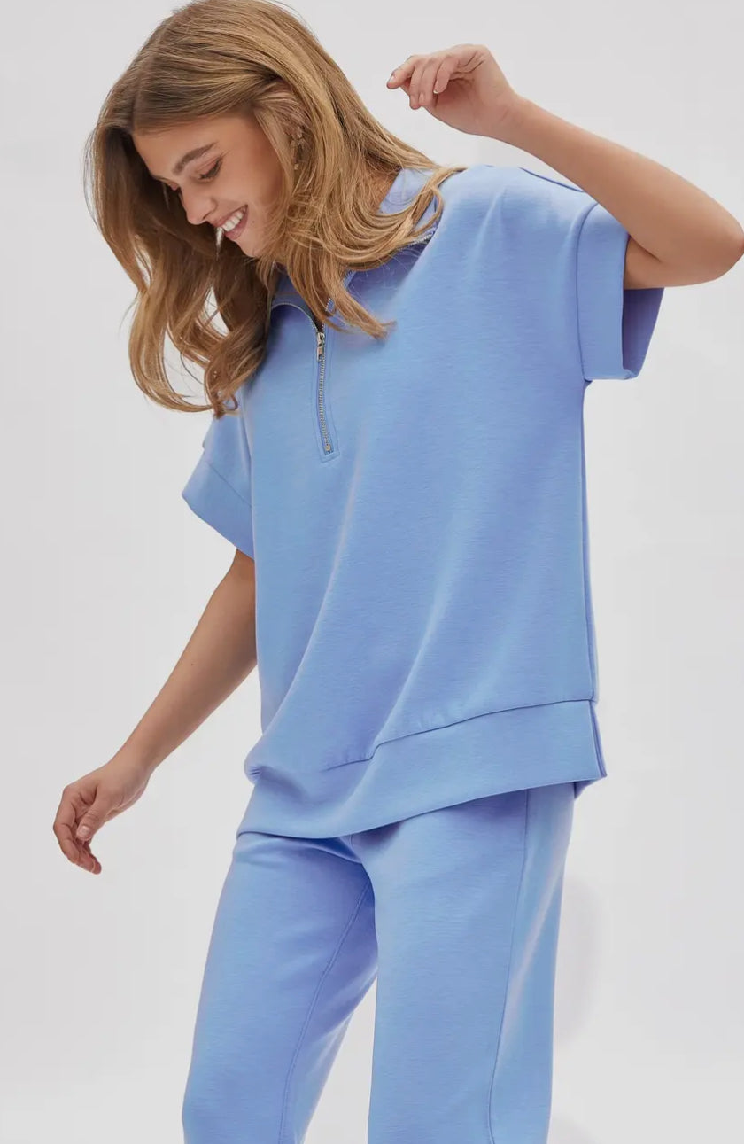 Short Sleeve Quarter Zip Travel Set