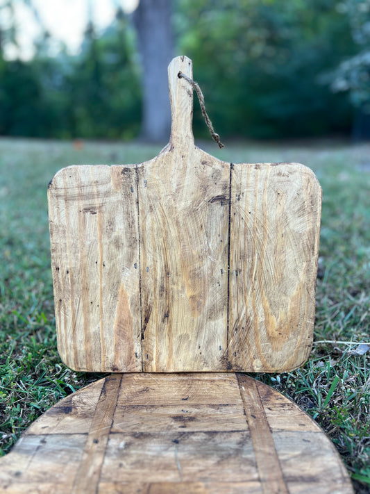 Square wood cutting board