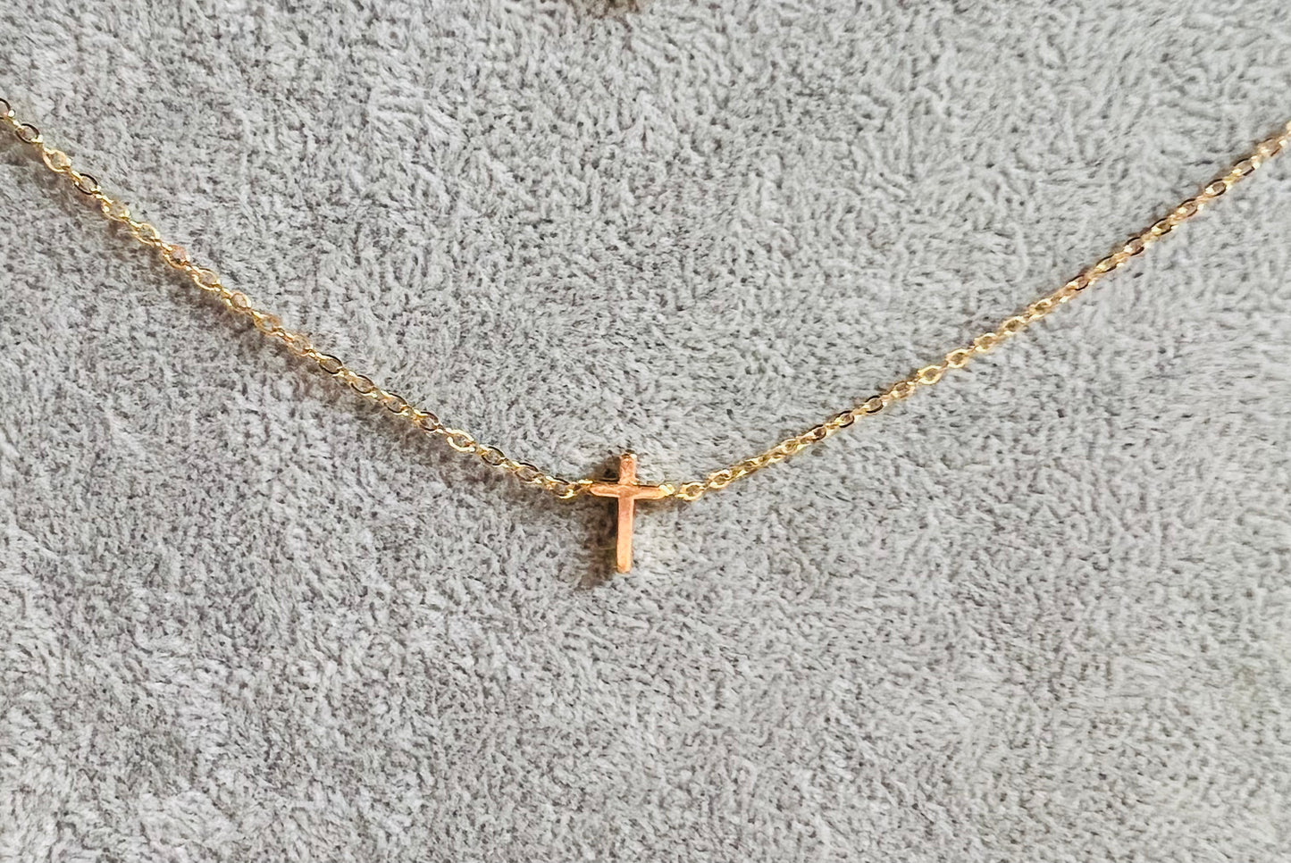 Dainty cross necklace