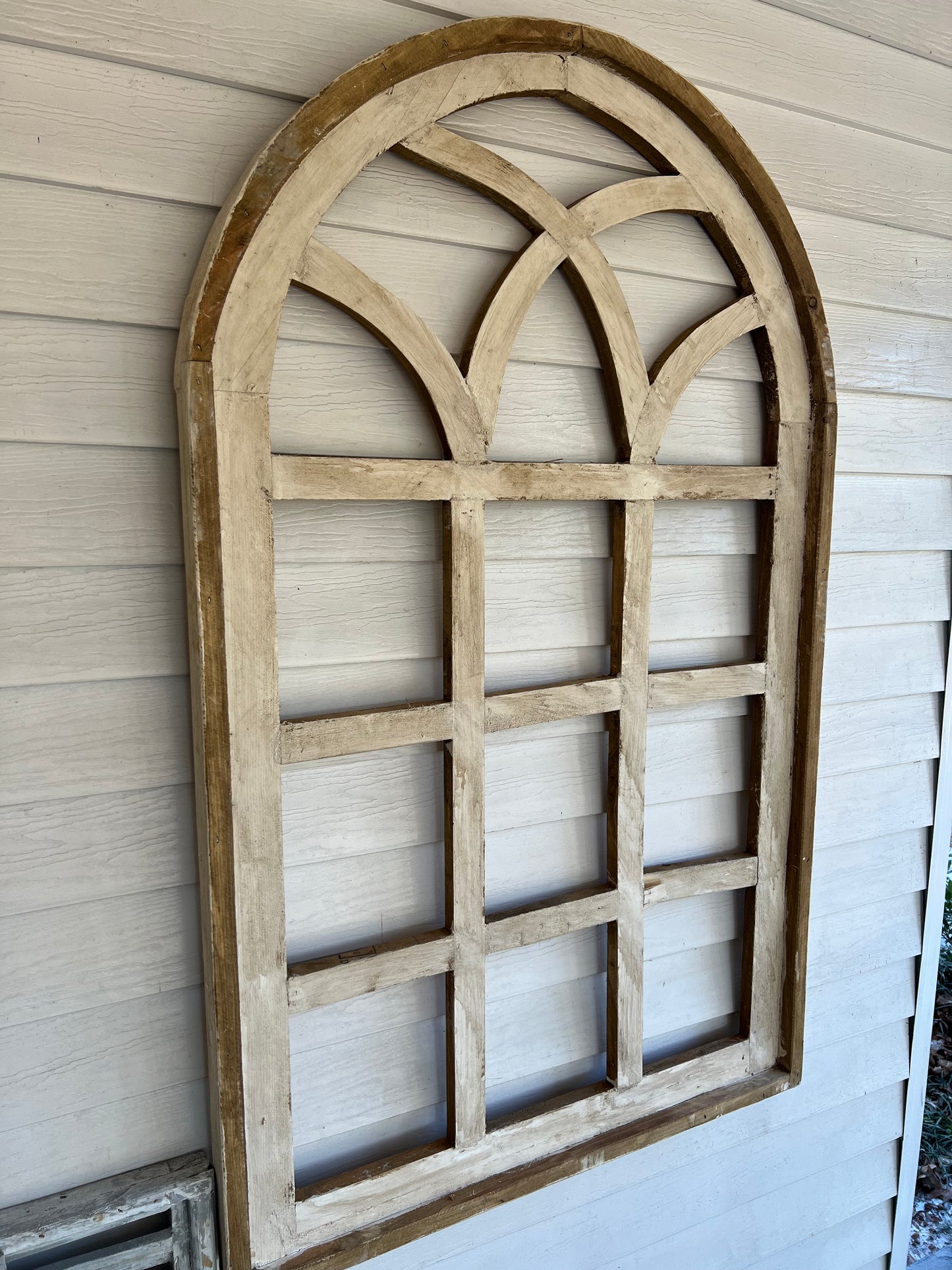 Wide arch window