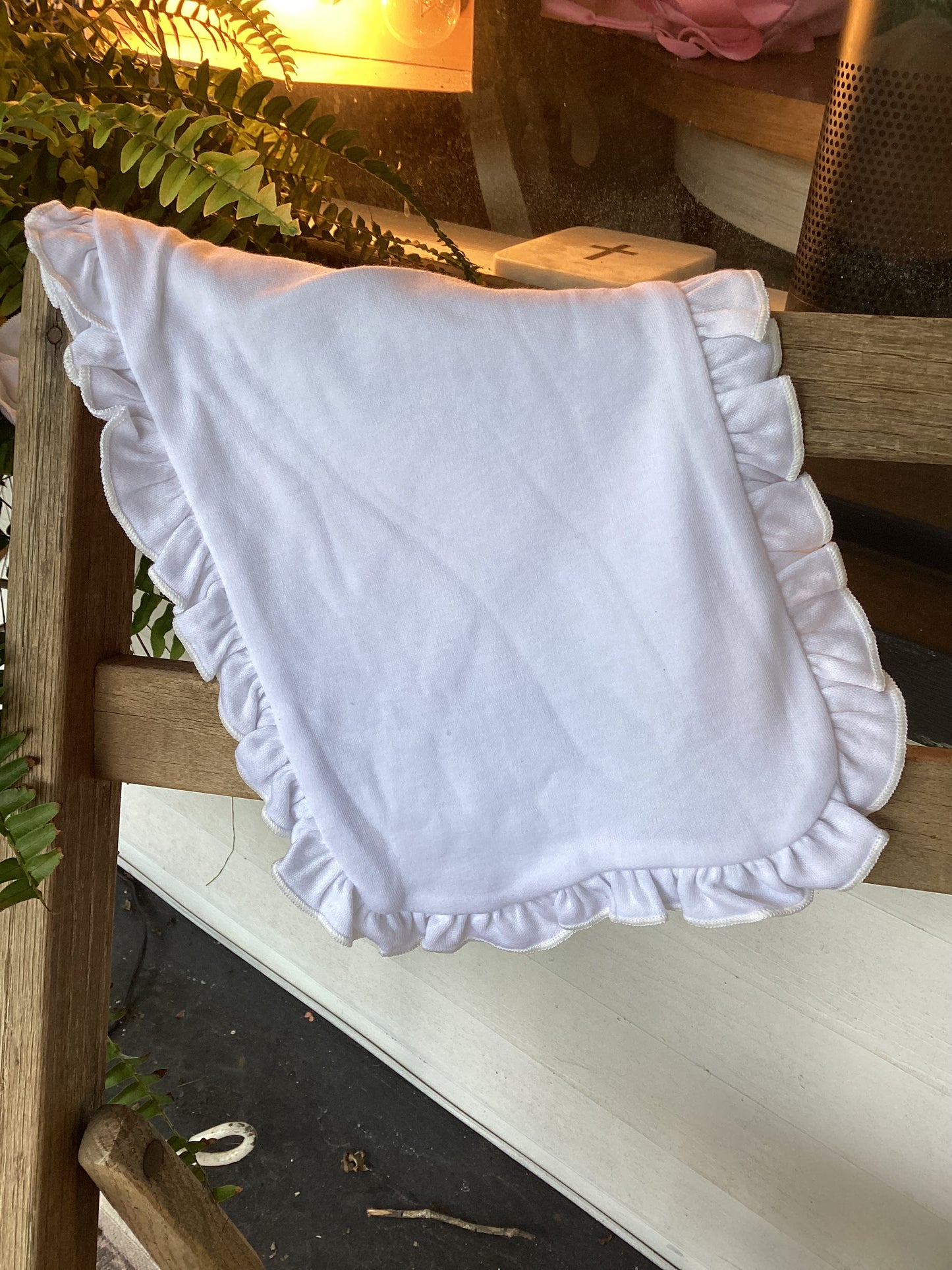 Ruffle burp cloth