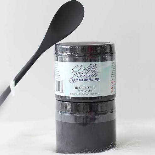 Dixie Belle Silk Paint - Black Sands