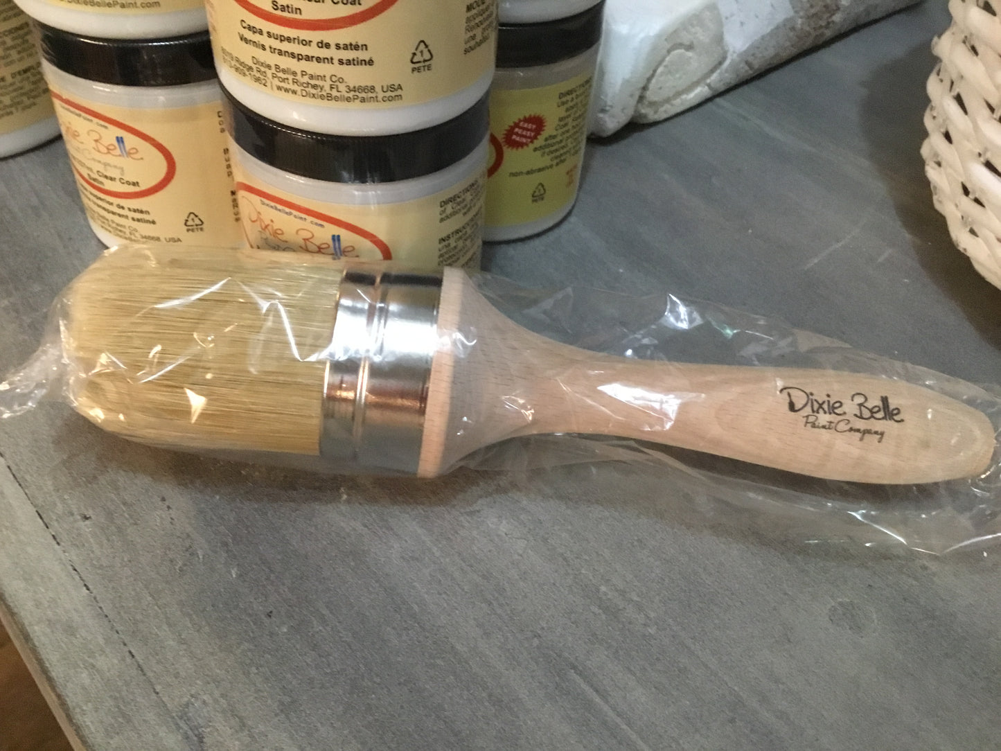 Dixie Belle Paintbrush - Best Dang Brush