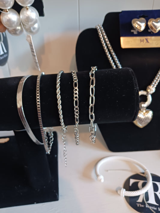 Silver single bracelet