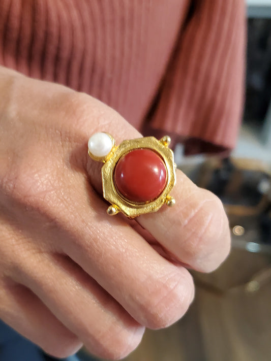 Susan Shaw Pearl Red Stone Ring
