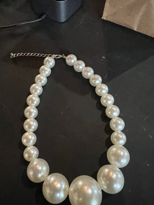 Pearl Necklace with Clasp