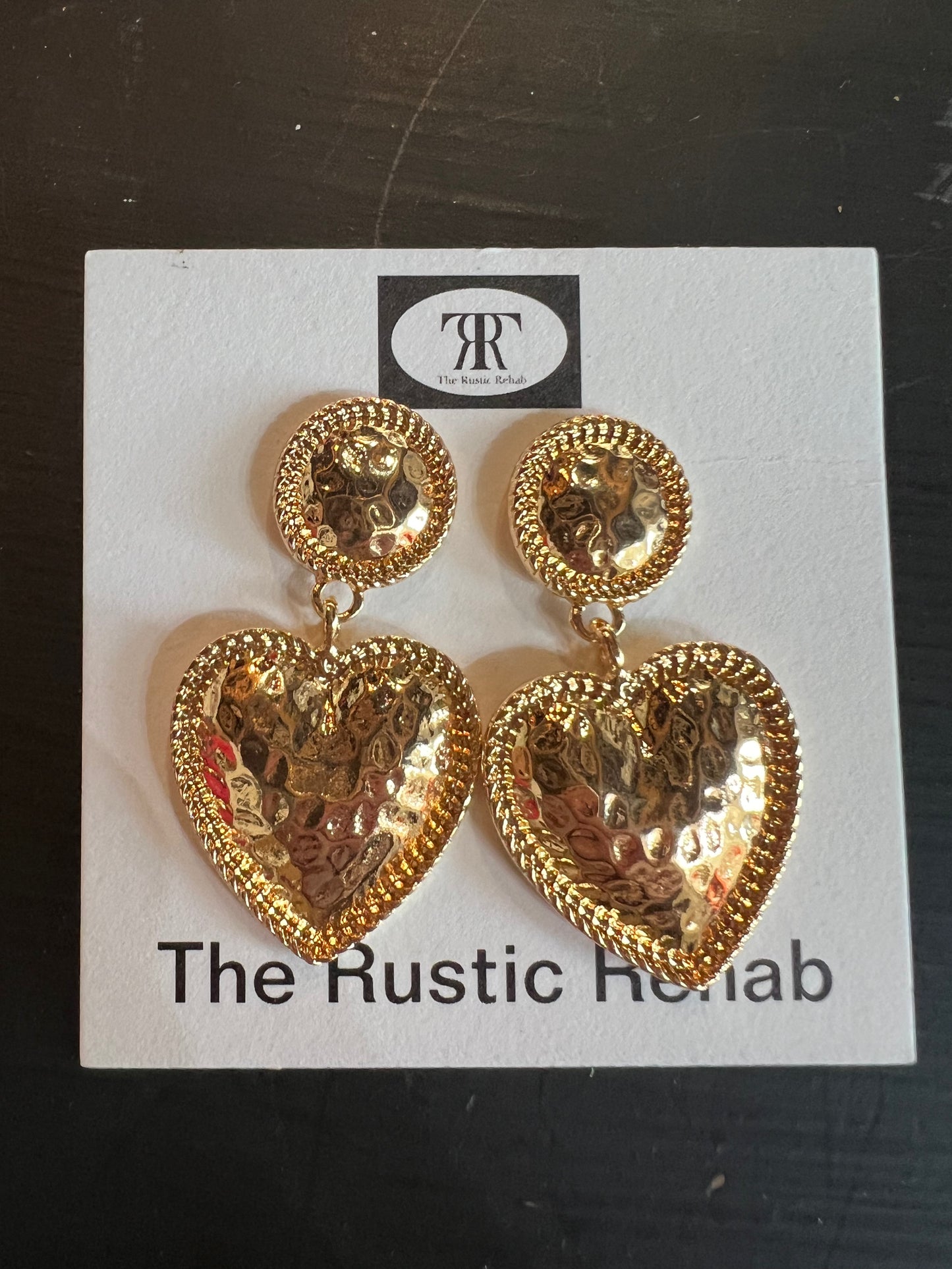 Hammered gold heart earrings