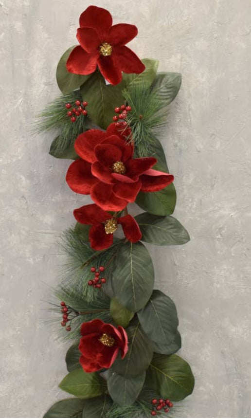 Royal Magnolia Berry Garland