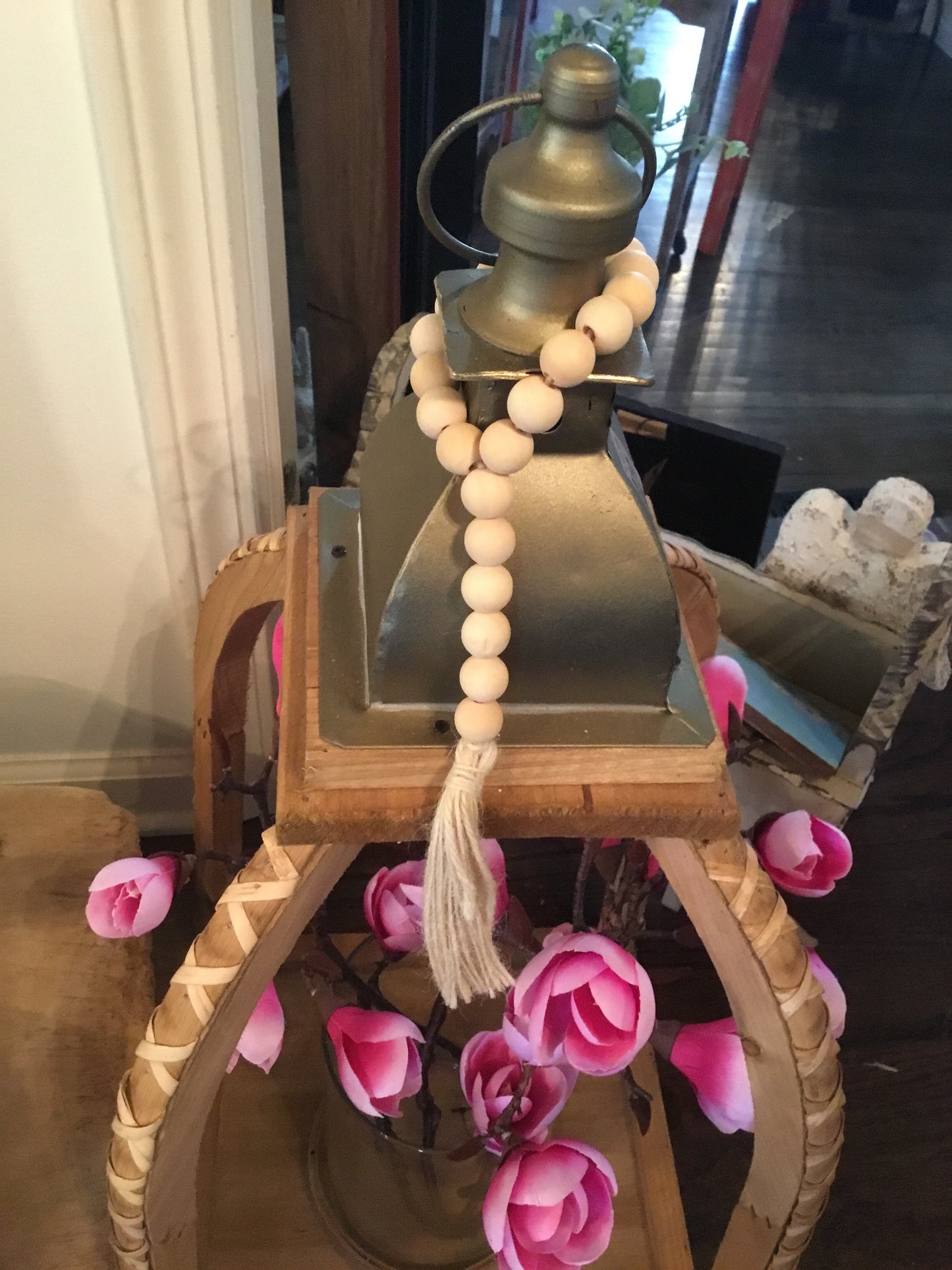 Farmhouse loop beads with tassel